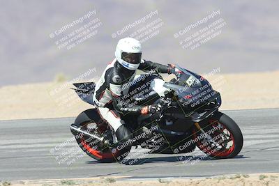 media/Oct-02-2025-Racers Edge (Thu) [[2c91cb6ab3]]/2-A Group/Session 5-Turn 9 (150pm)/